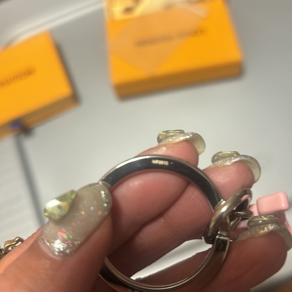 Brand new authentic Louis Vuitton keychain - Picture 4 of 4